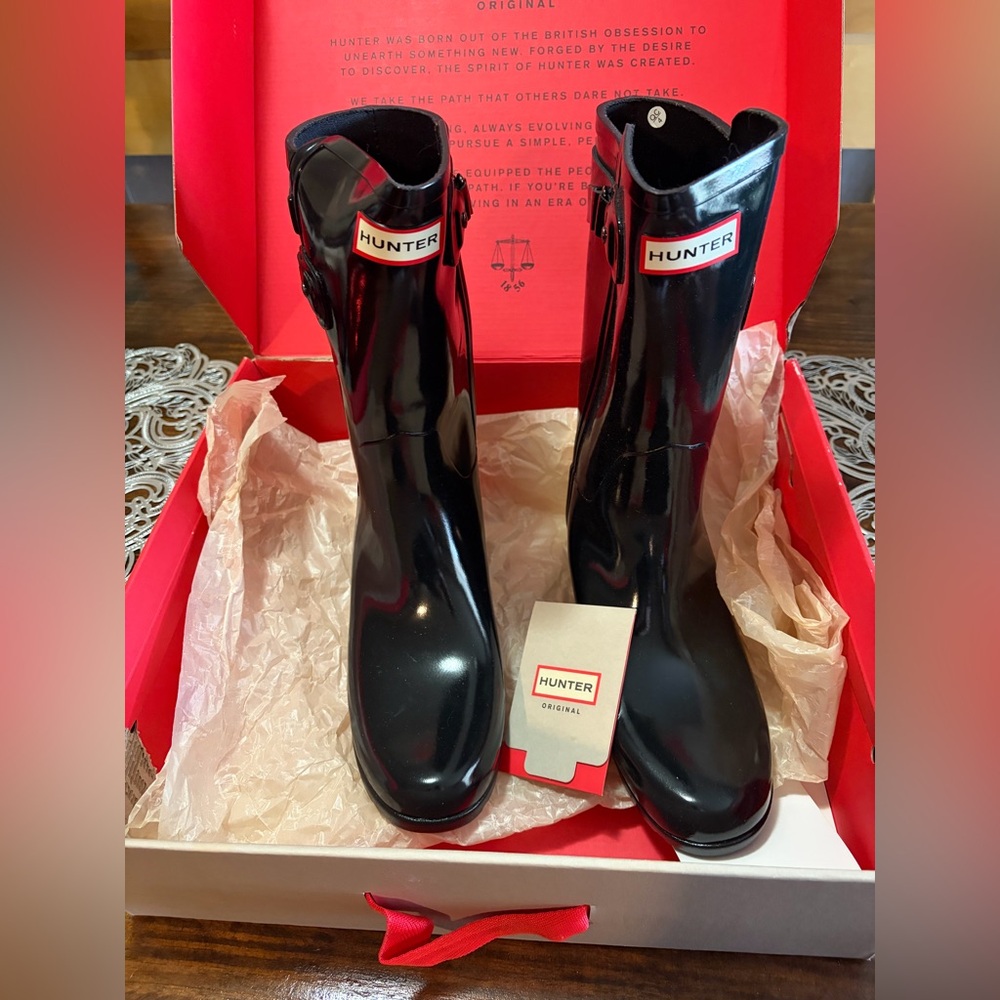 NEW Hunter Glossy Black Original Refined Short Boots - Picture 3 of 11